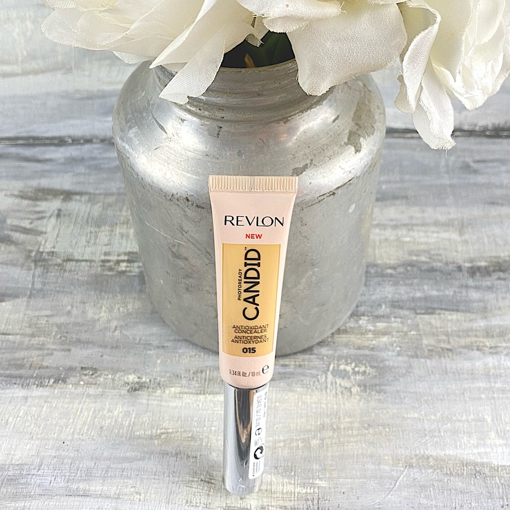 NEW Revlon Concealer PhotoReady Candid Antioxidant Corrector Light